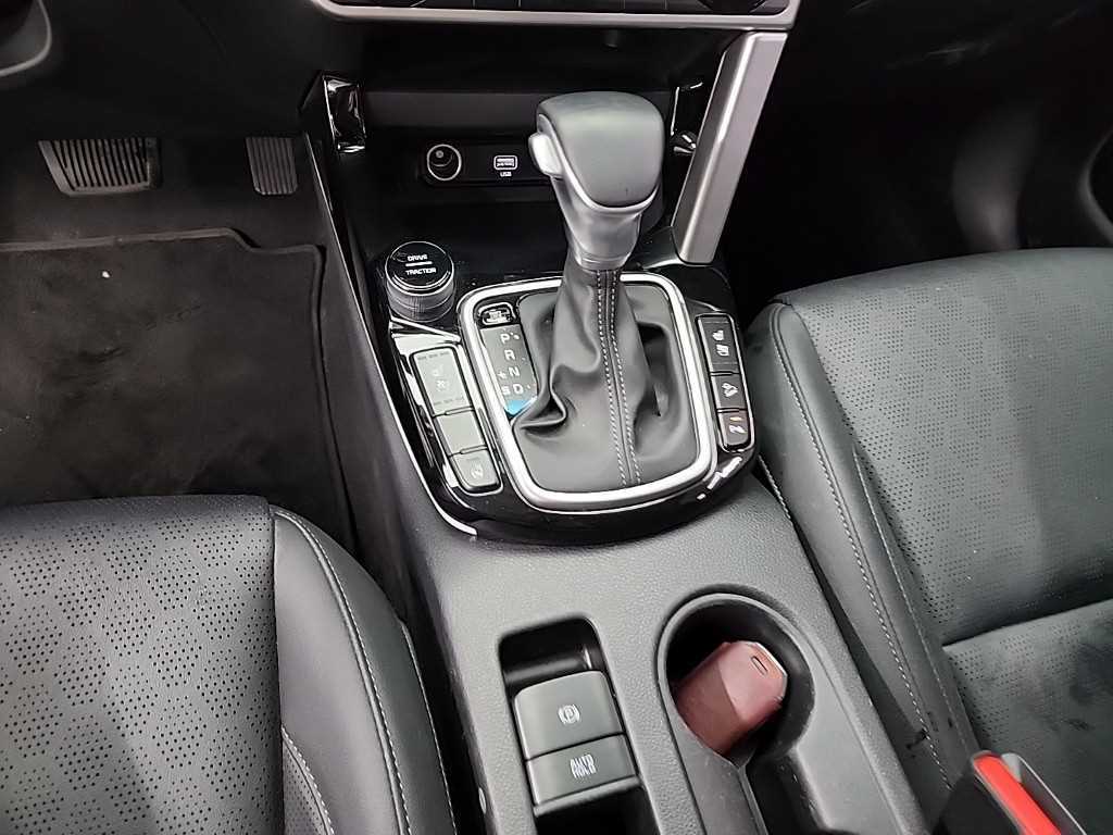 KIA Seltos - Vista 8