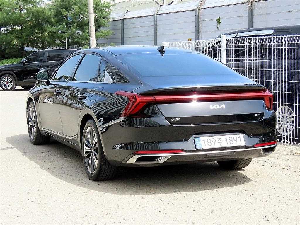 KIA K8 - Vista 3