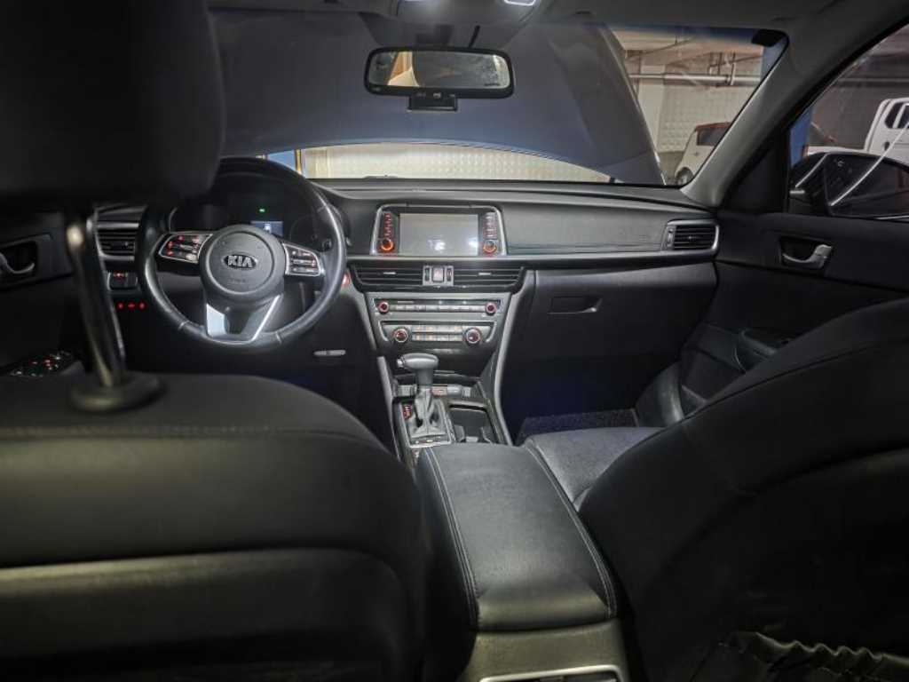 KIA K5 - Vista 7