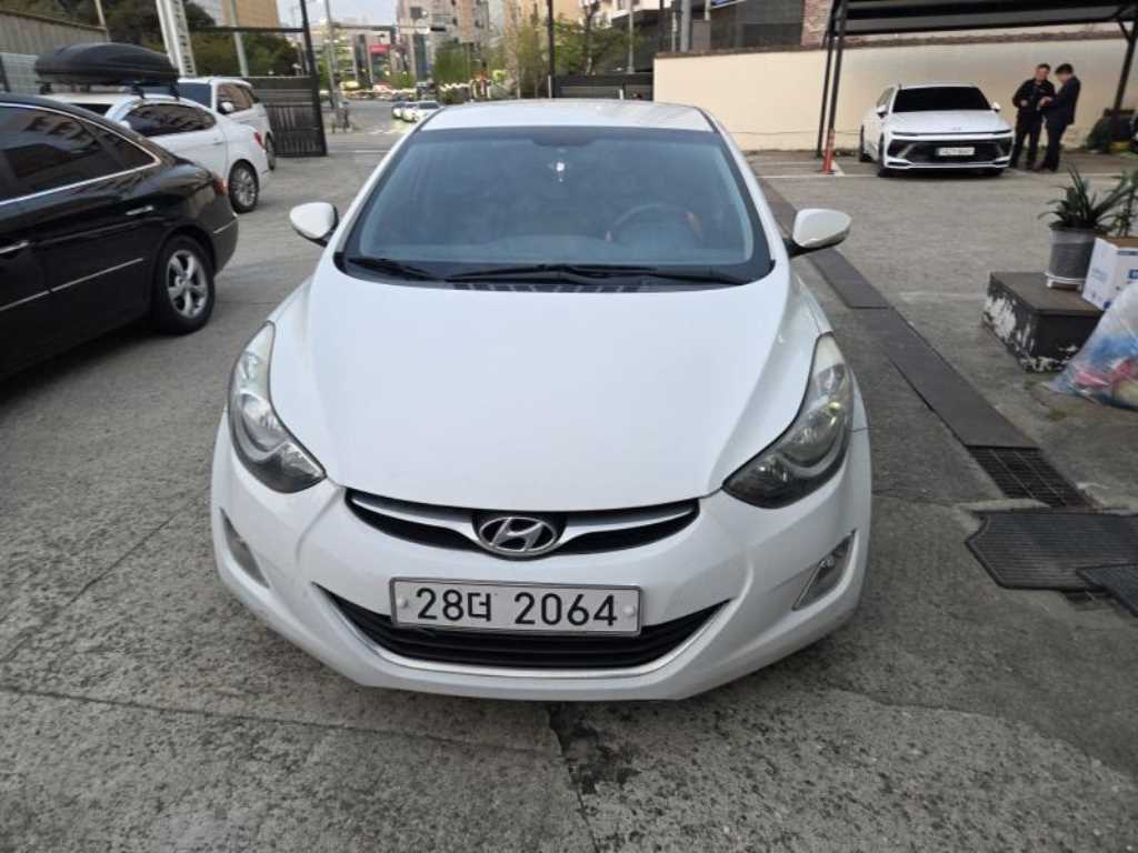 HYUNDAI Avante 2011 - Importación desde Corea - HF Imports Iquique - Foto 1