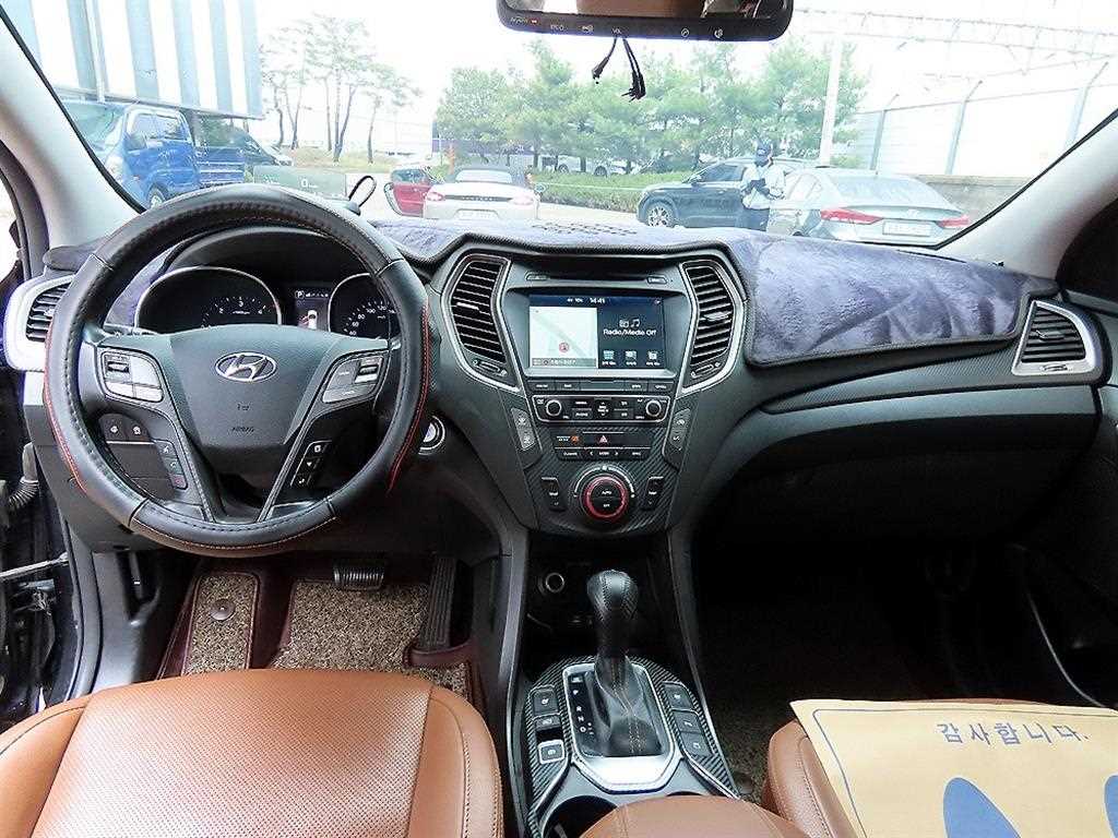 HYUNDAI Santa Fe - Vista 7