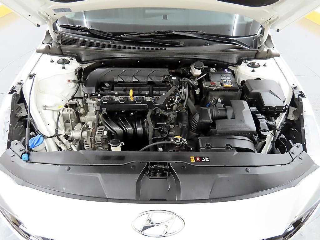 HYUNDAI Avante 2021 Blanco - Importación desde Corea - HF Imports Iquique - Foto 18