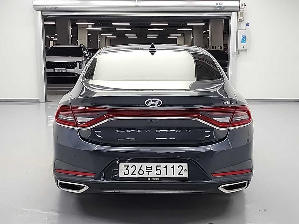 HYUNDAI Grandeur - Vista 3