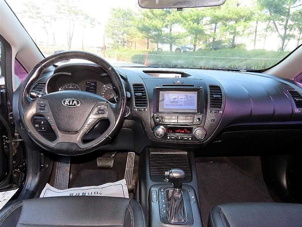 KIA K3 - Vista 7