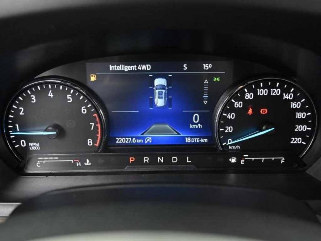 Ford Explorer - Vista 8