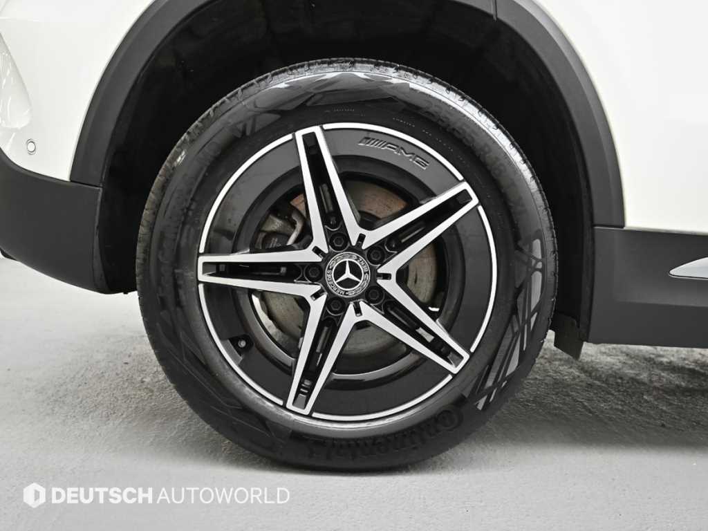 Mercedes Benz EQA - Vista 5