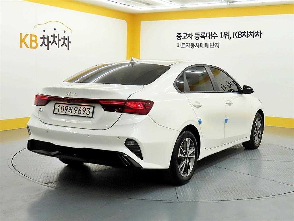 KIA K3 - Vista 4