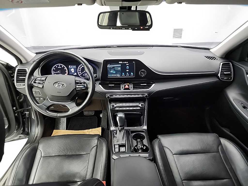 HYUNDAI Grandeur - Vista 7