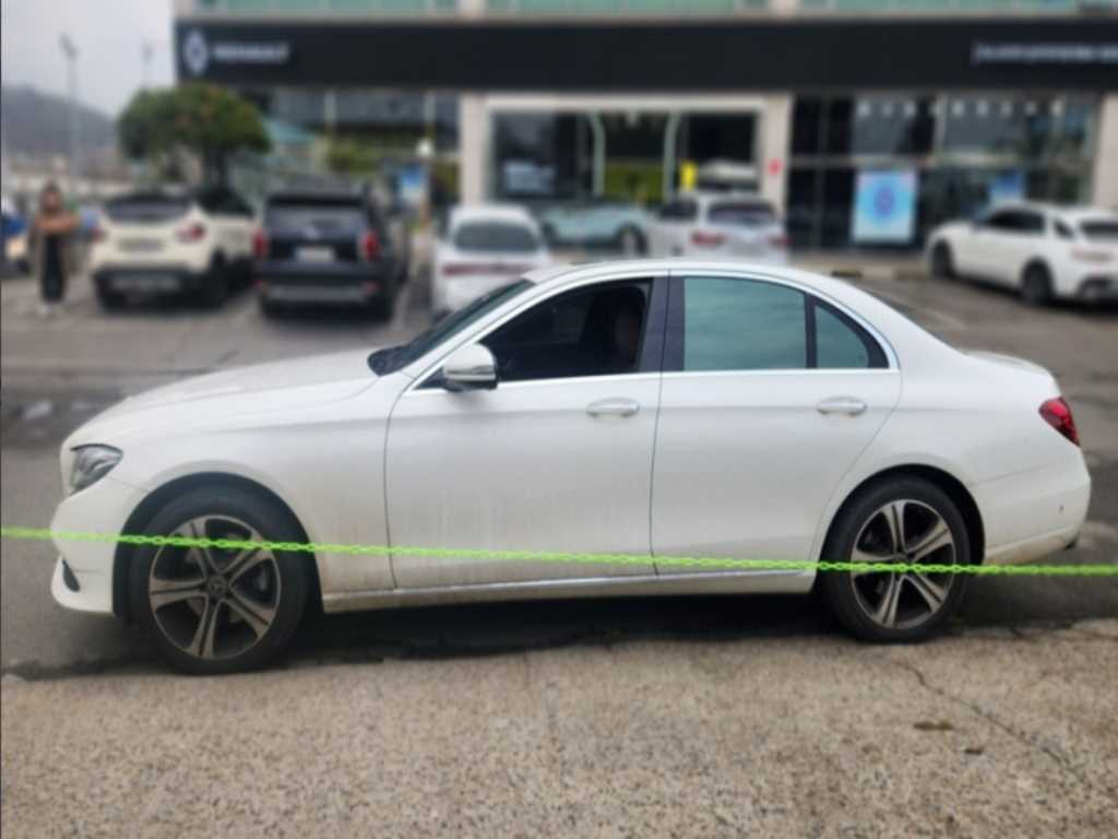 Mercedes Benz E class - Vista 2