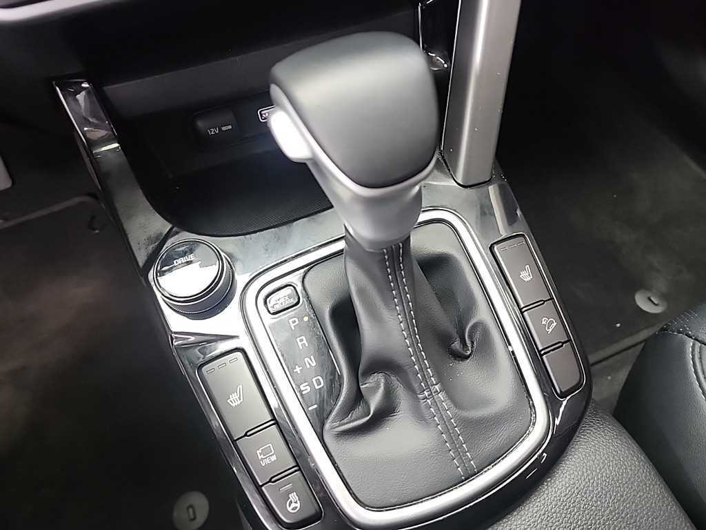 KIA Seltos - Vista 8