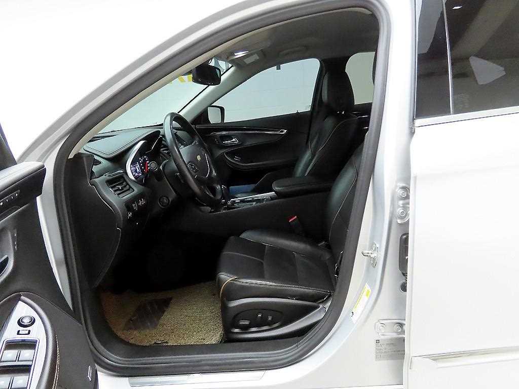 Chevrolet Impala 2016 Plateado - Importación desde Corea - HF Imports Iquique - Foto 13