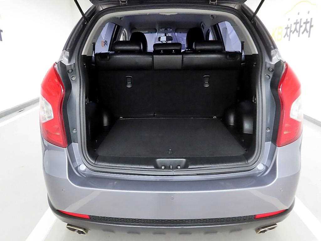 Ssangyong Korando - Vista 5