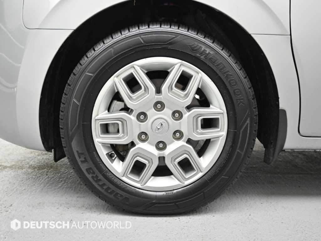 HYUNDAI Staria - Vista 5