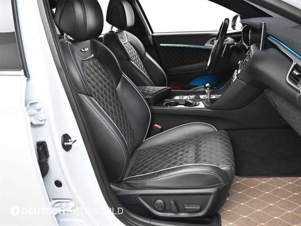 Genesis G70 - Vista 10