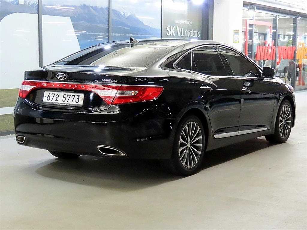 HYUNDAI Grandeur - Vista 4