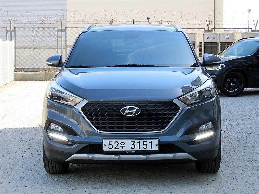HYUNDAI Tucson 2018 Gris - Importación desde Corea - HF Imports Iquique - Foto 1