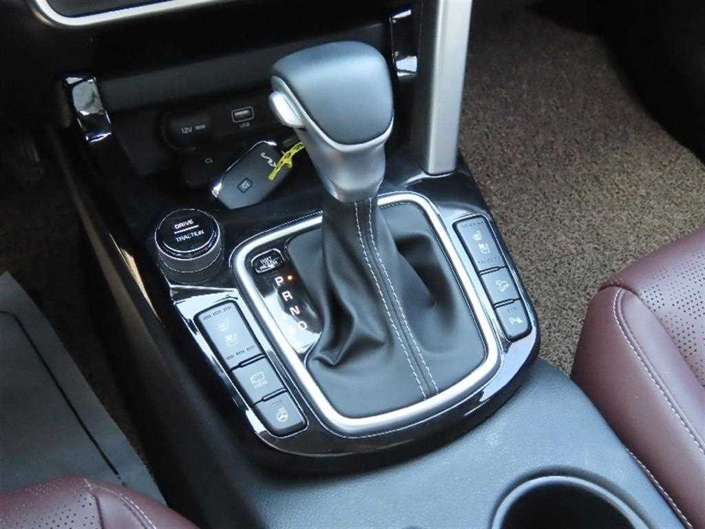 KIA Seltos - Vista 6