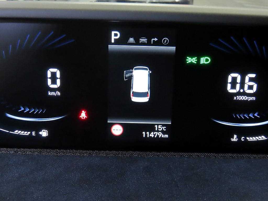 HYUNDAI Staria - Vista 9