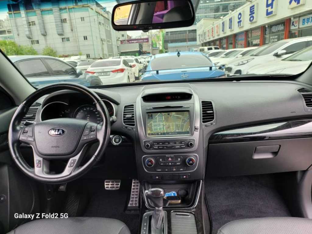 KIA Sorento - Vista 9