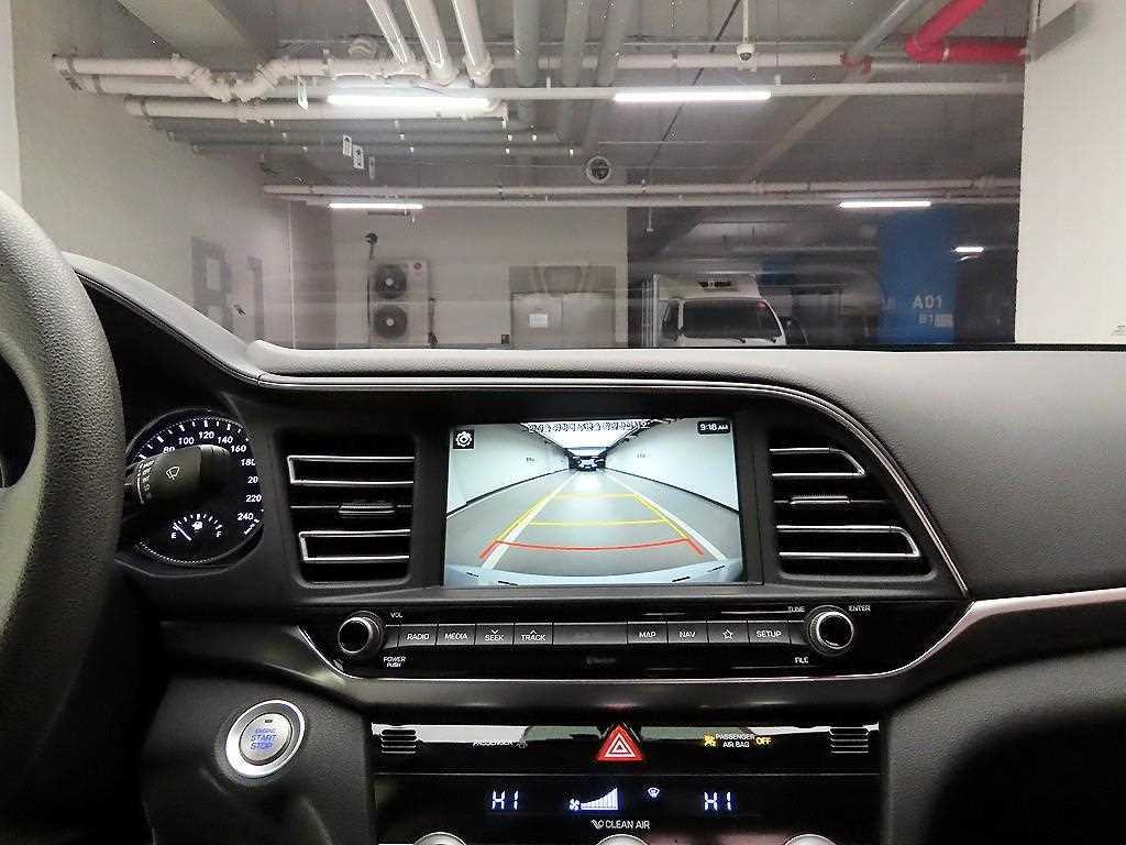 HYUNDAI Avante 2019 Blanco - Importación desde Corea - HF Imports Iquique - Foto 16