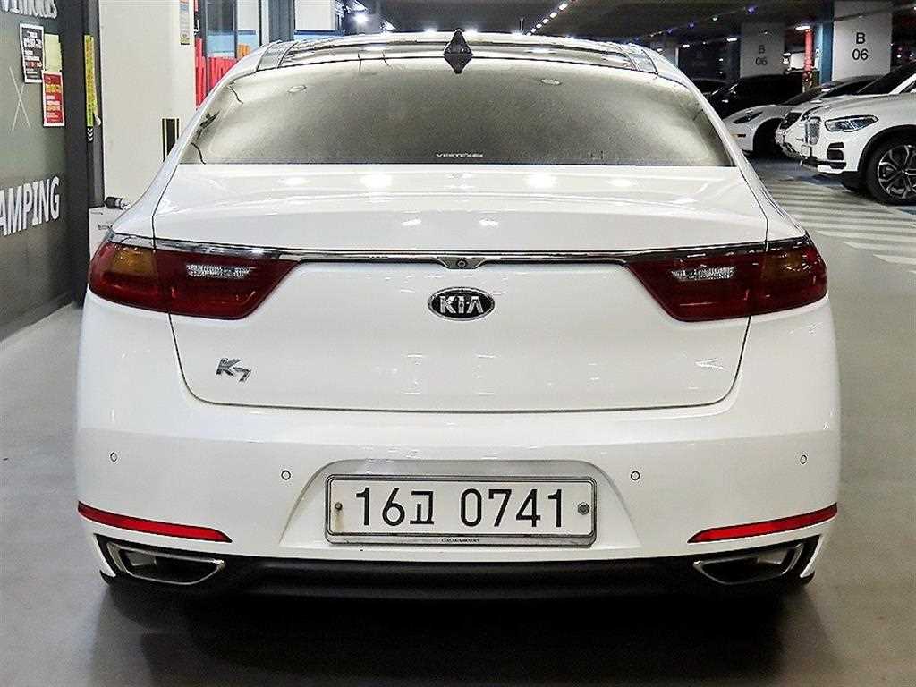 KIA K7 - Vista 5