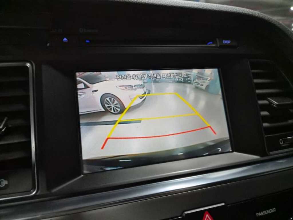 HYUNDAI Sonata - Vista 9