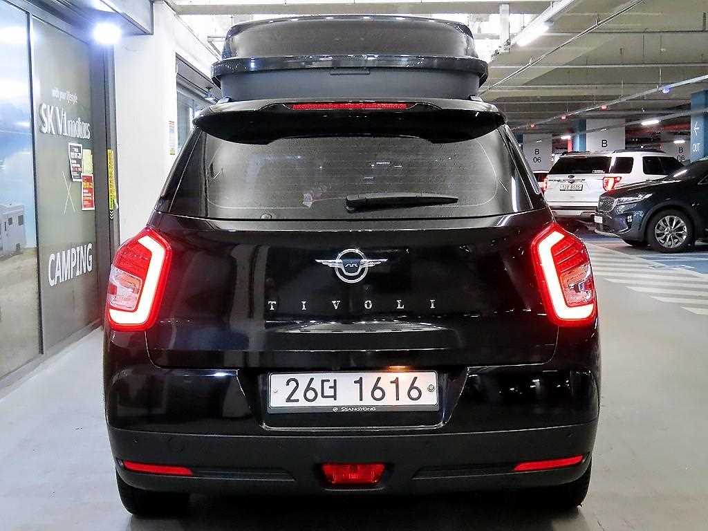 Ssangyong Tivoli - Vista 5