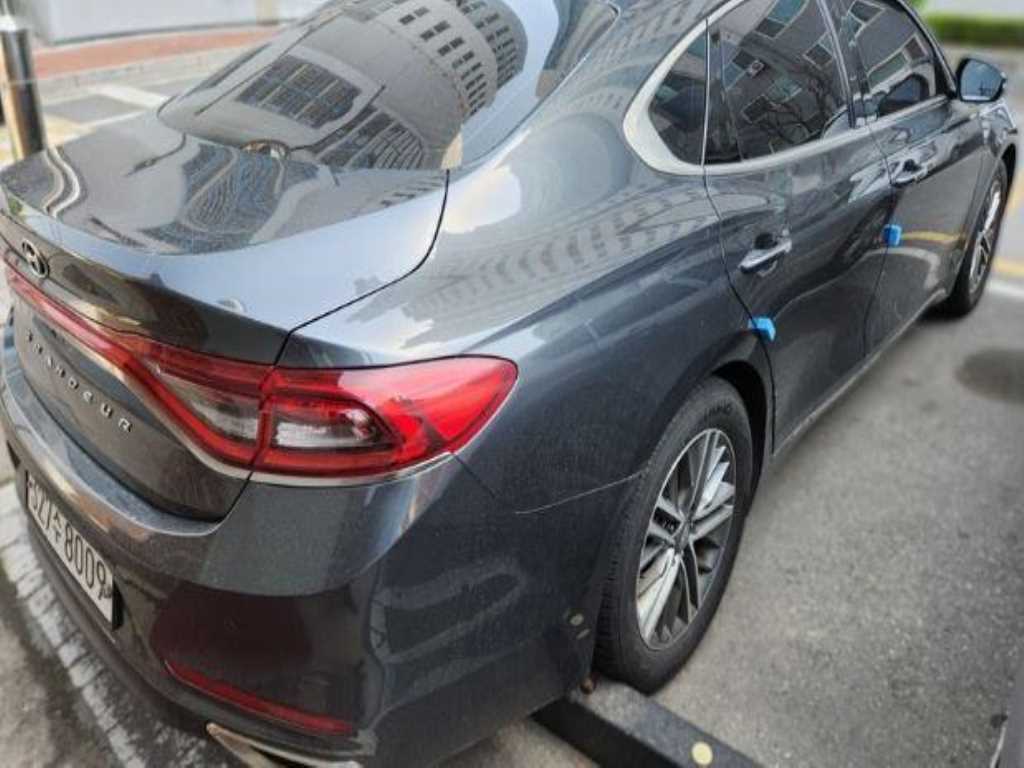 HYUNDAI Grandeur - Vista 4