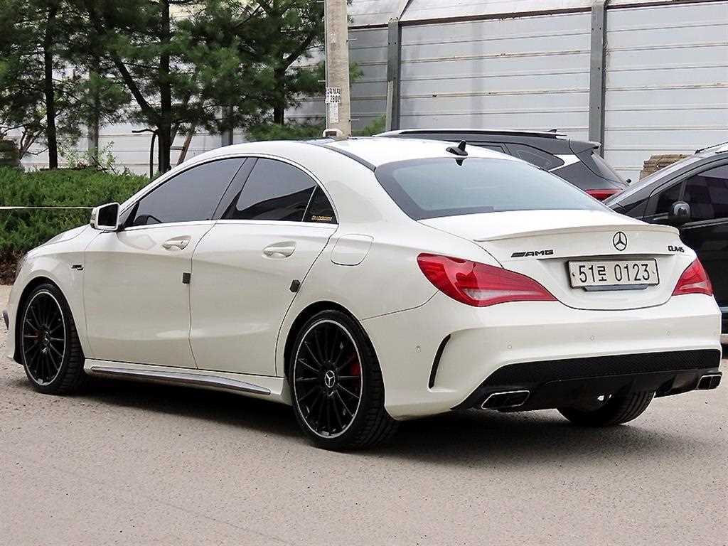 Mercedes Benz CLA Class - Vista 3