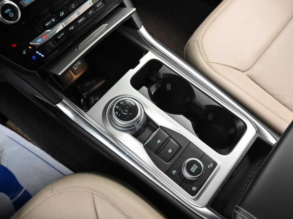 Ford Explorer - Vista 9