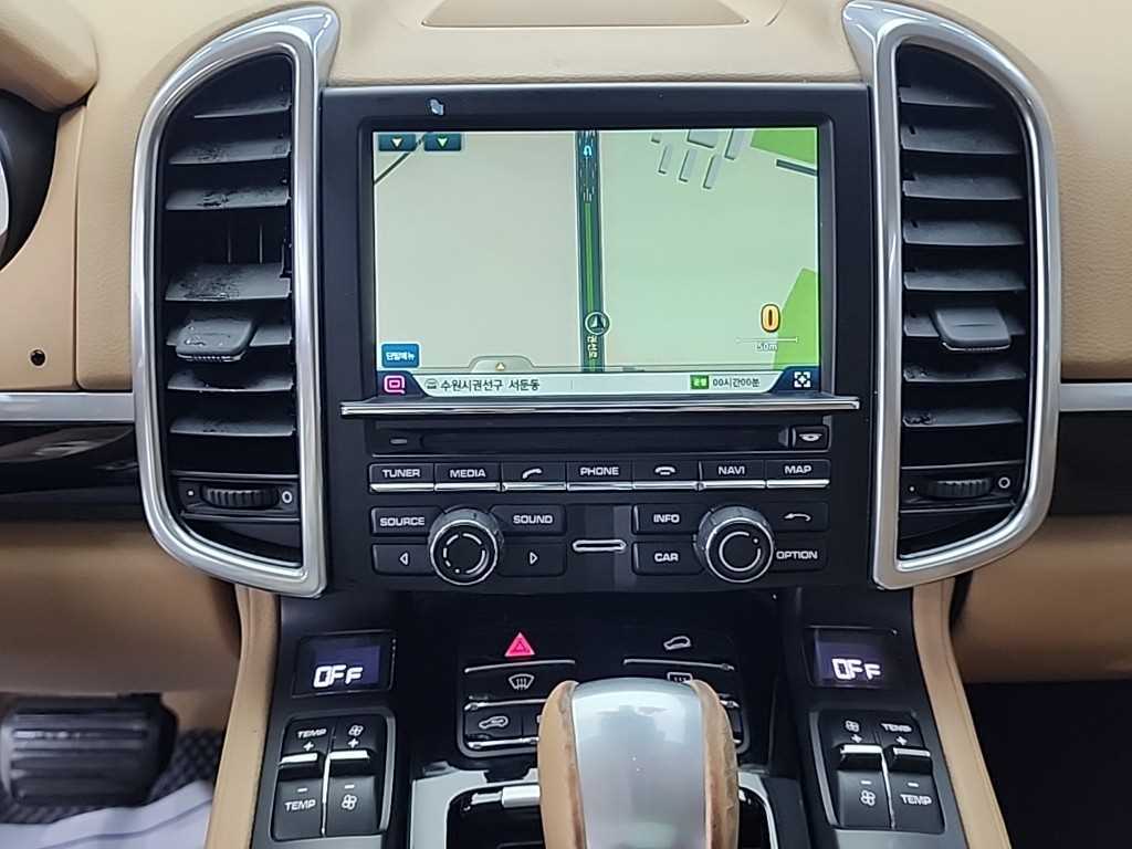 Porsche Cayenne - Vista 10