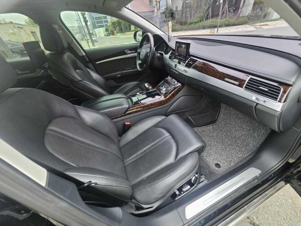 Audi A8 - Vista 8