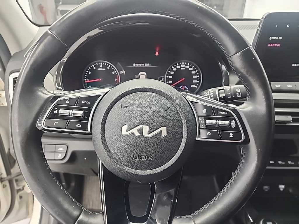 KIA Seltos - Vista 9