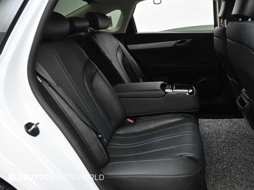 Genesis G80 - Vista 12