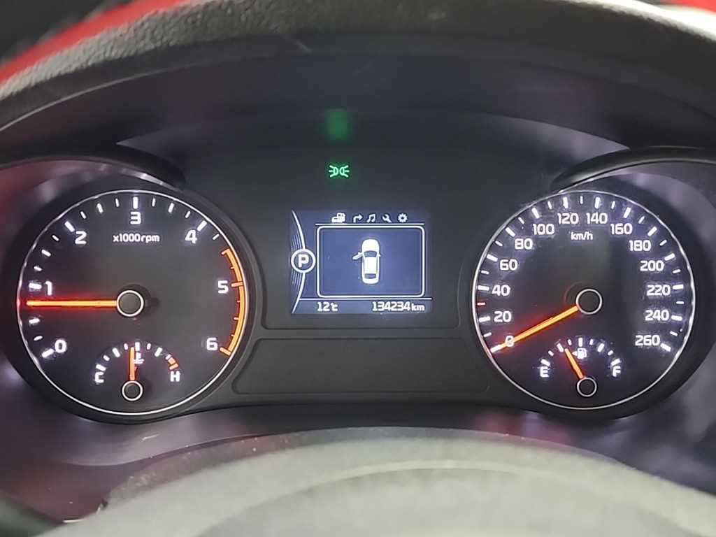 KIA K5 - Vista 7