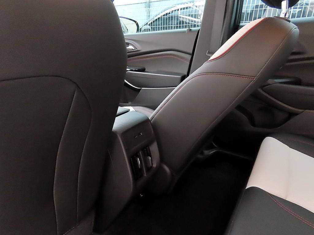 Chevrolet Trax 2025 Negro - Importación desde Corea - HF Imports Iquique - Foto 15