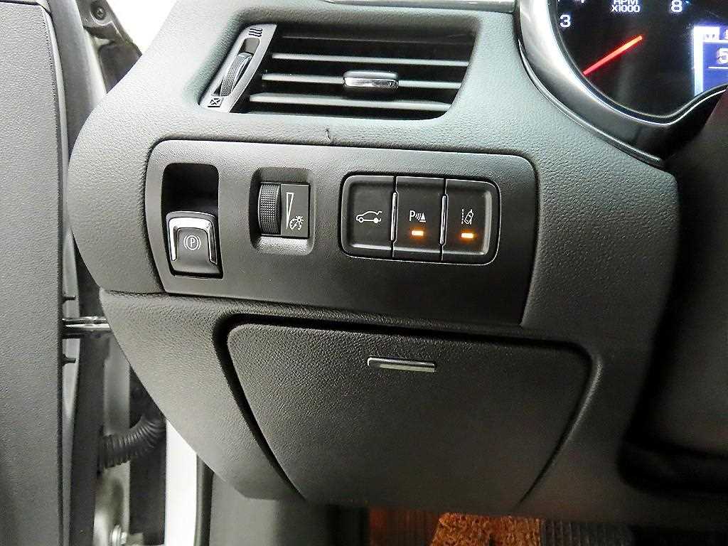 Chevrolet Impala - Vista 12