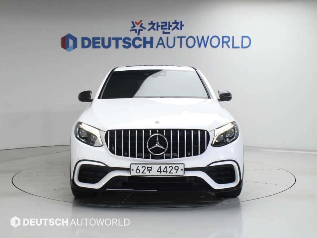 Mercedes Benz GLC Class - Vista 3