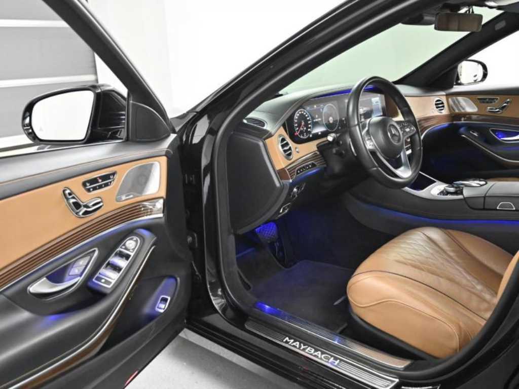 Mercedes Benz S Class - Vista 12