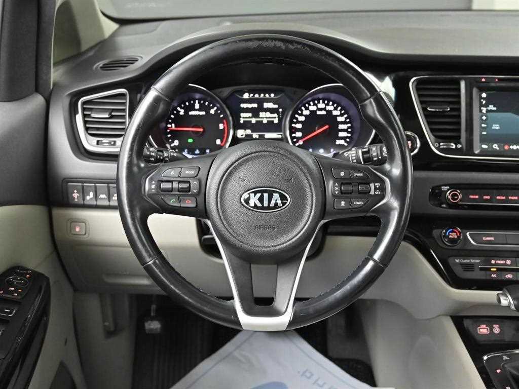 KIA Carnival 2017 Gris - Importación desde Corea - HF Imports Iquique - Foto 13
