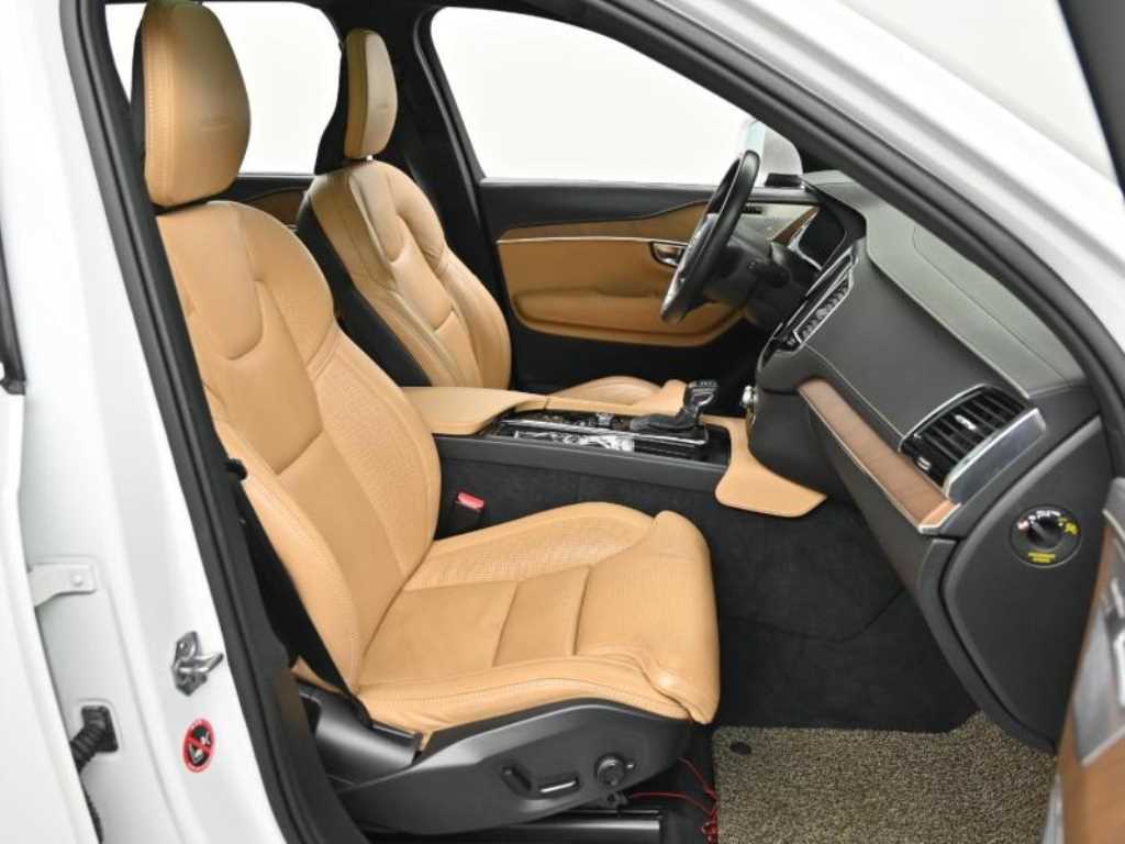 Volvo XC90 - Vista 10