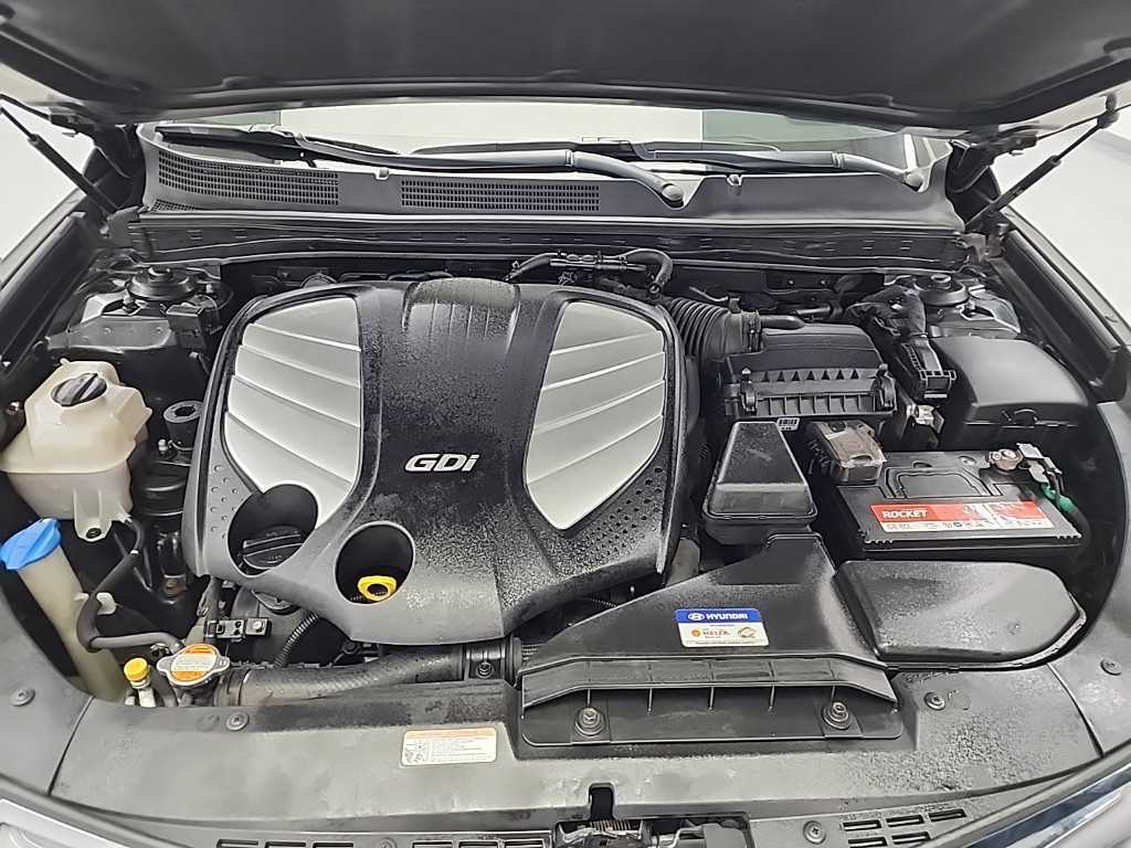 HYUNDAI Grandeur - Vista 5