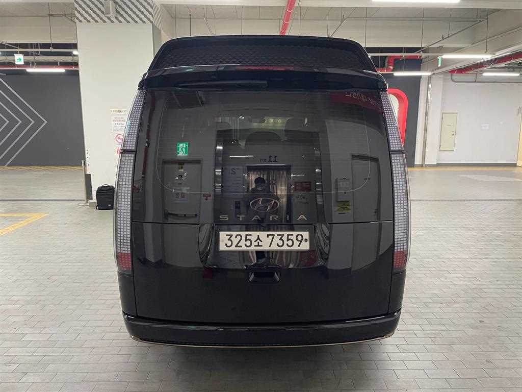 HYUNDAI Staria - Vista 3