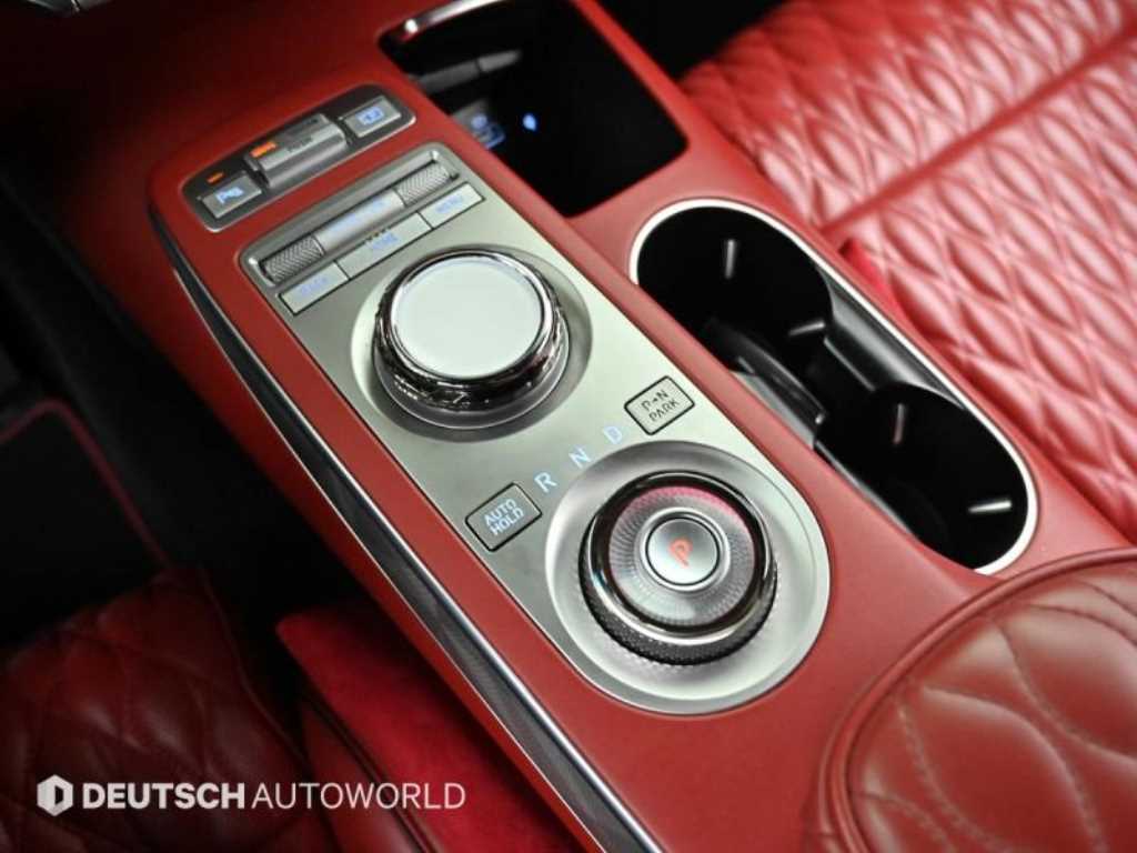 Genesis GV70 - Vista 9