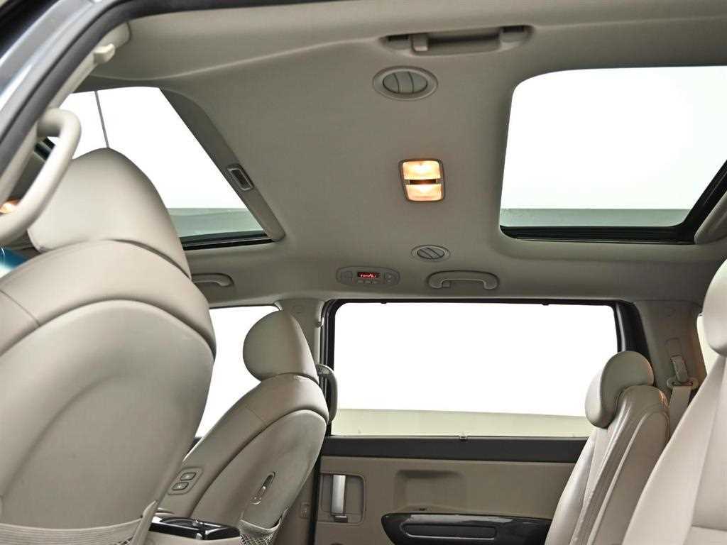 KIA Carnival 2017 Gris - Importación desde Corea - HF Imports Iquique - Foto 18