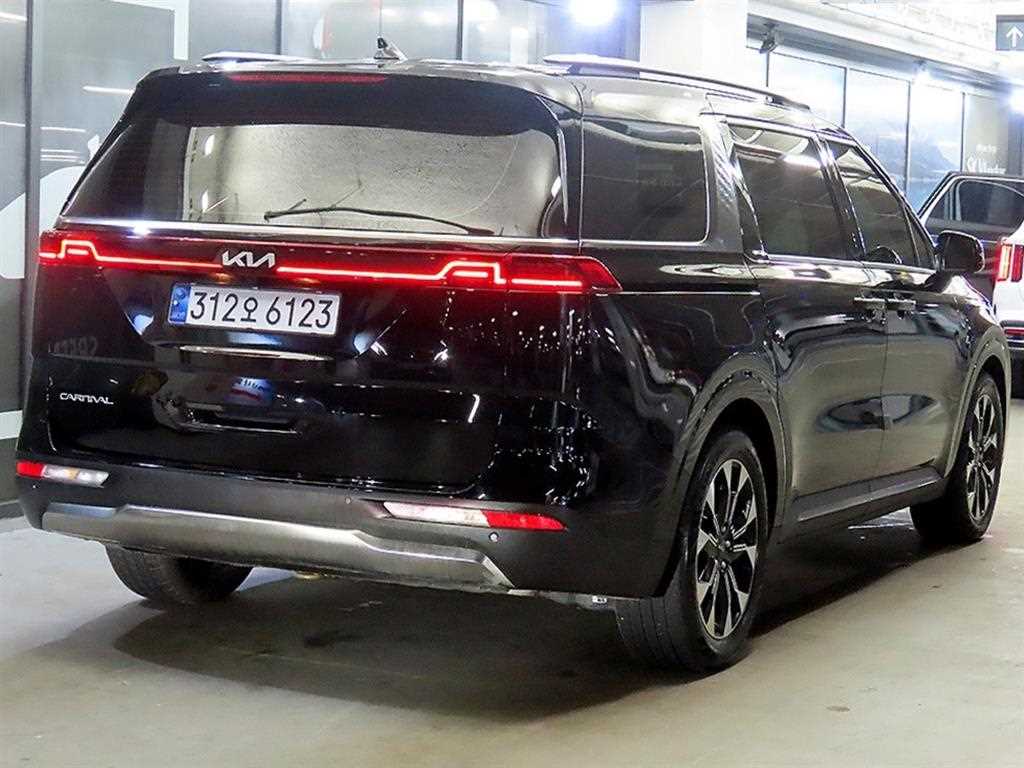 KIA Carnival - Vista 4