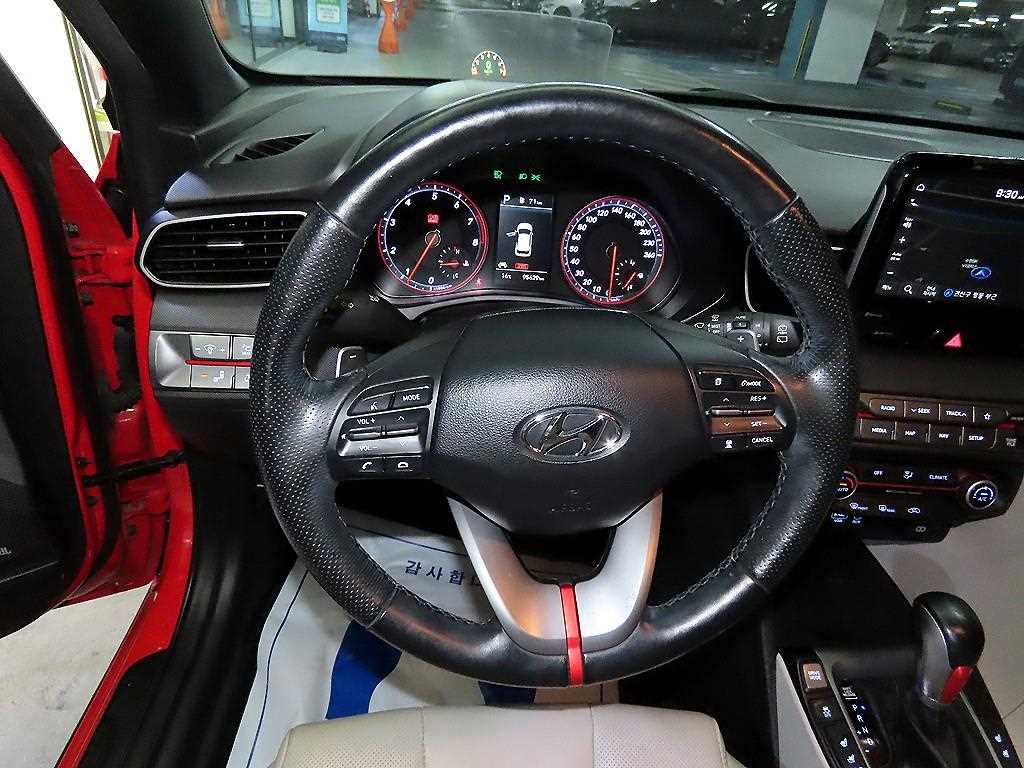HYUNDAI Veloster - Vista 8
