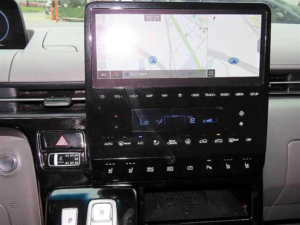 HYUNDAI Staria 2025 Gris - Importación desde Corea - HF Imports Iquique - Foto 13