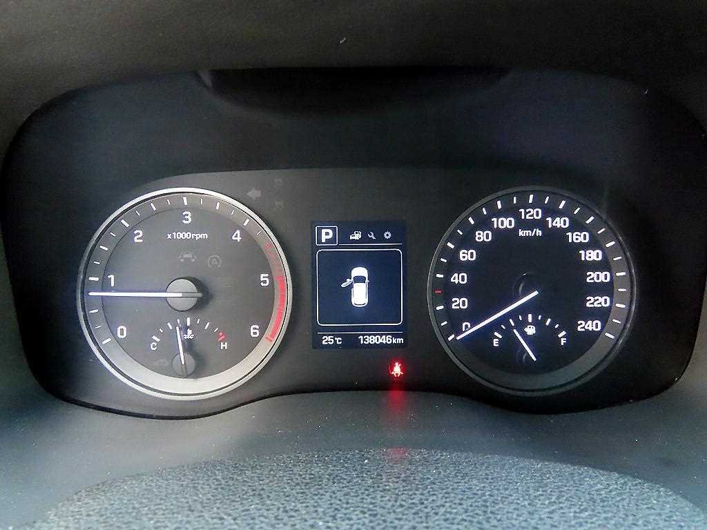 HYUNDAI Tucson - Vista 9