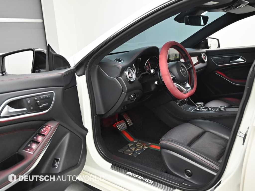 Mercedes Benz CLA Class - Vista 11